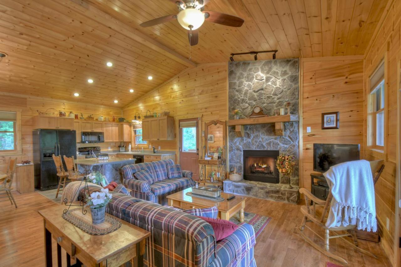 Hawks Hideaway - Cuddleup Villa Mashburn Mill ภายนอก รูปภาพ