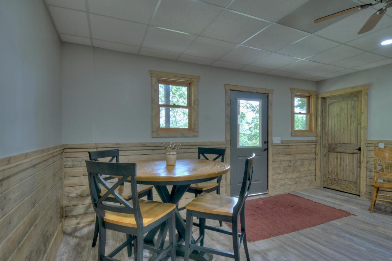 Hawks Hideaway - Cuddleup Villa Mashburn Mill ภายนอก รูปภาพ